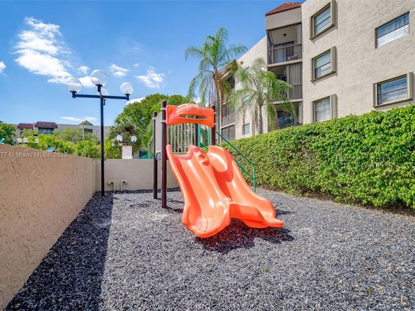 10501 W Broward Blvd 104, Plantation FL 33324