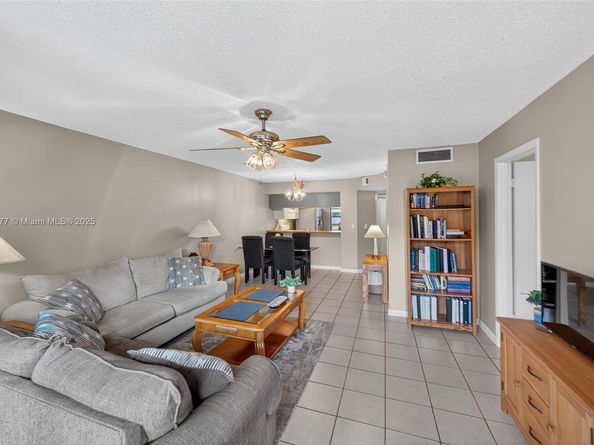 10501 W Broward Blvd 104, Plantation FL 33324