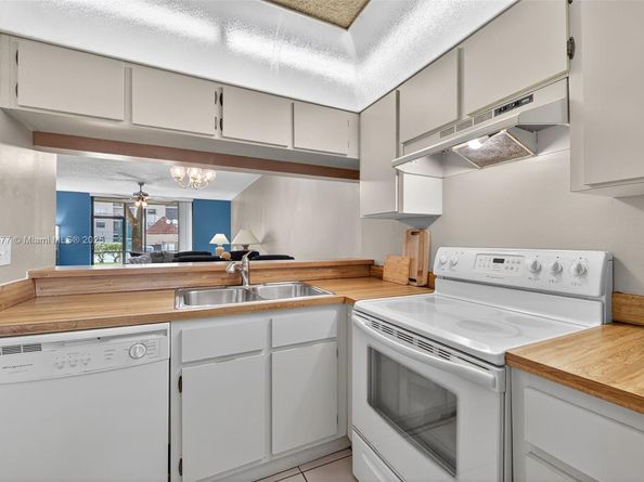 10501 W Broward Blvd 104, Plantation FL 33324