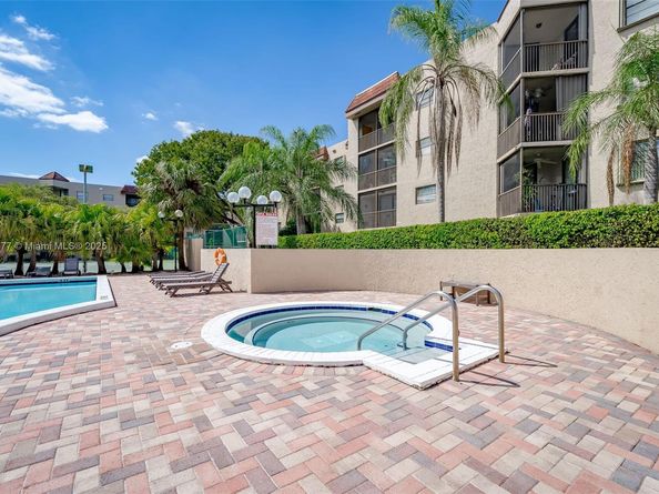 10501 W Broward Blvd 104, Plantation FL 33324