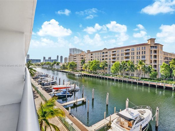 2950 NE 188th St 309, Aventura FL 33180