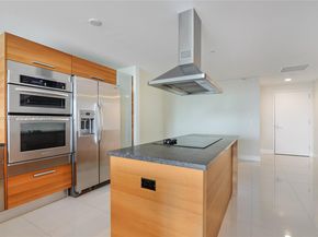 2950 NE 188th St 309, Aventura FL 33180