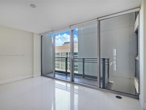 2950 NE 188th St 309, Aventura FL 33180