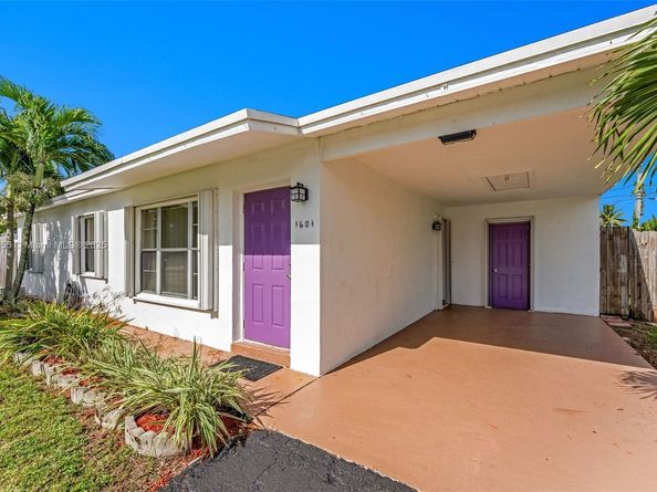 1601 SW 68th Ter, North Lauderdale FL 33068