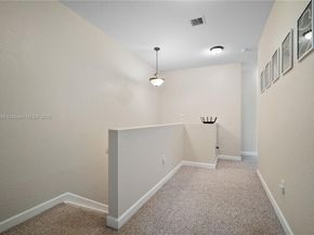 1020 NE 207th Ter, Miami FL 33179