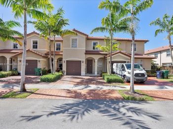 1020 NE 207th Ter