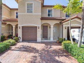 1020 NE 207th Ter, Miami FL 33179