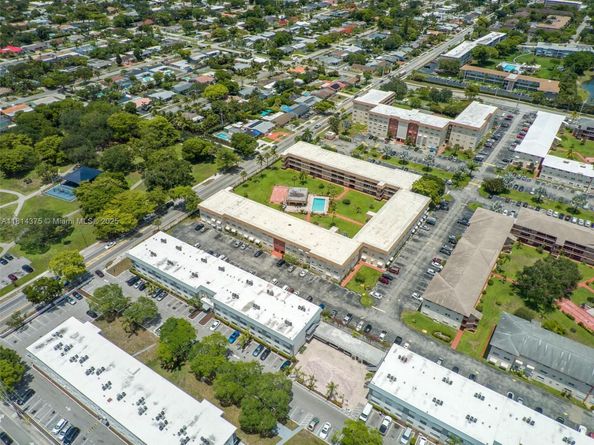 5300 Washington St T227, Hollywood FL 33021