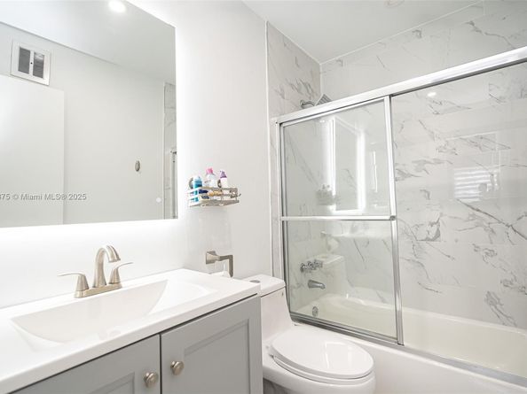5300 Washington St T227, Hollywood FL 33021