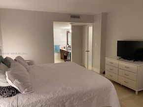 155 Ocean Lane Dr 611, Key Biscayne FL 33149