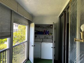 3141 nw 47th ter 322, Lauderdale Lakes FL 33319