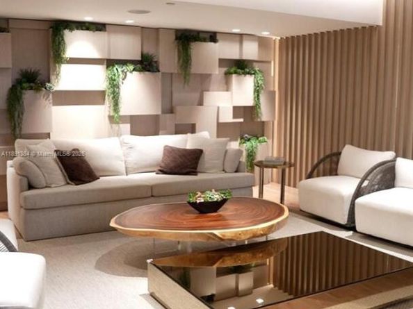 2301 Collins Ave 836, Miami Beach FL 33139