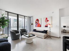 88 SW 7th St 1010, Miami FL 33130