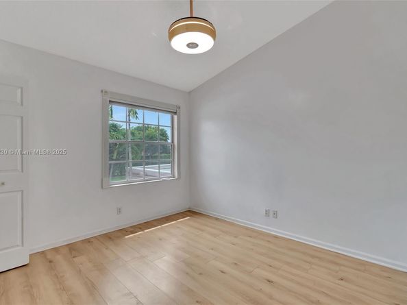 8018 Aberdeen Dr 202, Boynton Beach FL 33472