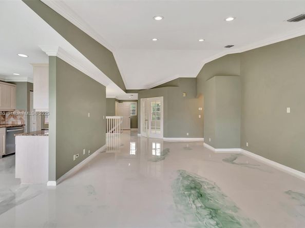 8018 Aberdeen Dr 202, Boynton Beach FL 33472