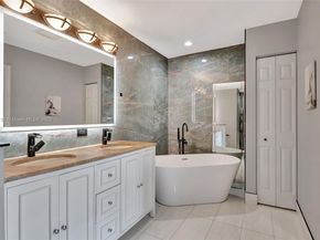 8018 Aberdeen Dr 202, Boynton Beach FL 33472