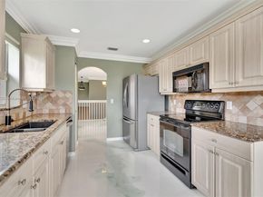 8018 Aberdeen Dr 202, Boynton Beach FL 33472