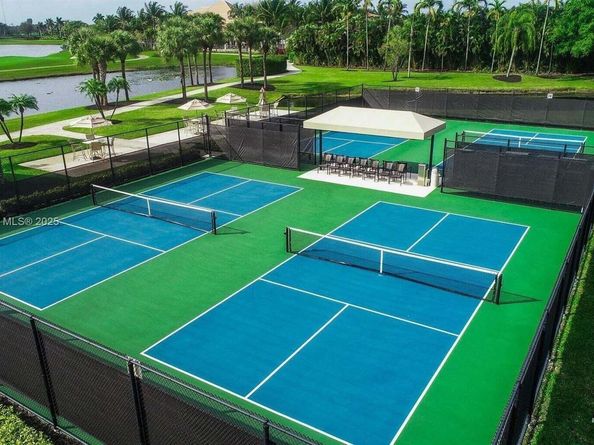 8018 Aberdeen Dr 202, Boynton Beach FL 33472