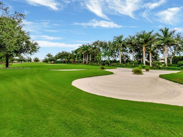 8018 Aberdeen Dr 202, Boynton Beach FL 33472