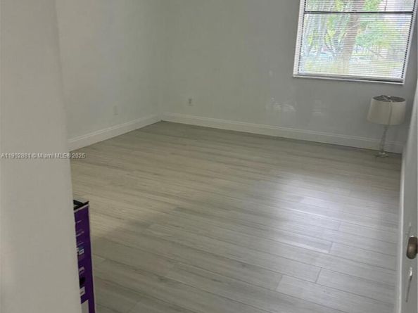 14311 N Kendall Dr 206A, Miami FL 33186