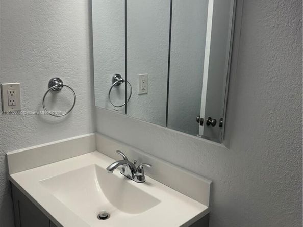 14311 N Kendall Dr 206A, Miami FL 33186