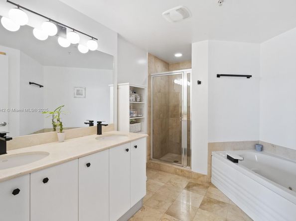 5970 Indian Creek Dr 504, Miami Beach FL 33140