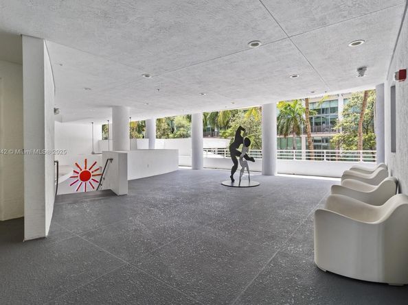 5970 Indian Creek Dr 504, Miami Beach FL 33140