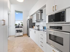 5970 Indian Creek Dr 504, Miami Beach FL 33140