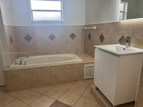 3241 NW 4th St, Lauderhill FL 33311