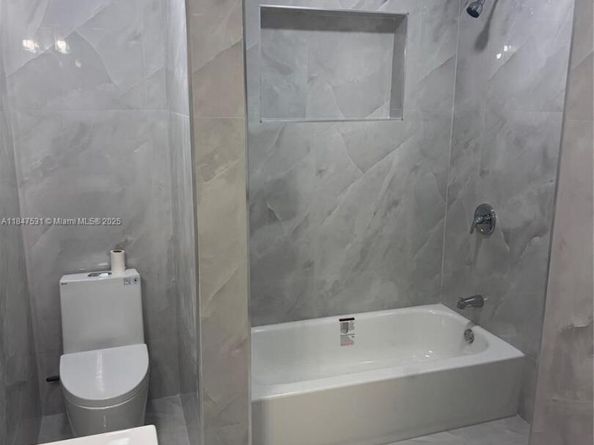 3241 NW 4th St, Lauderhill FL 33311