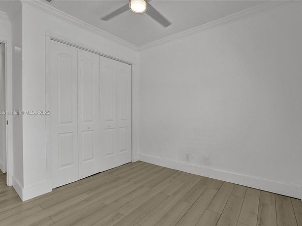 1405 Seagrape Cir, Weston FL 33326