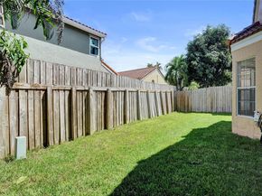 1405 Seagrape Cir, Weston FL 33326