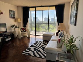 20335 W Country Club Dr 1105, Aventura FL 33180