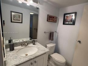 20335 W Country Club Dr 1105, Aventura FL 33180