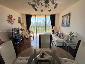 20335 W Country Club Dr 1105, Aventura FL 33180