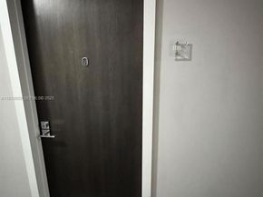 20335 W Country Club Dr 1105, Aventura FL 33180