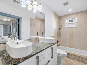 1541 SW 52nd Ave, Plantation FL 33317