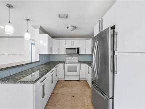 1541 SW 52nd Ave, Plantation FL 33317