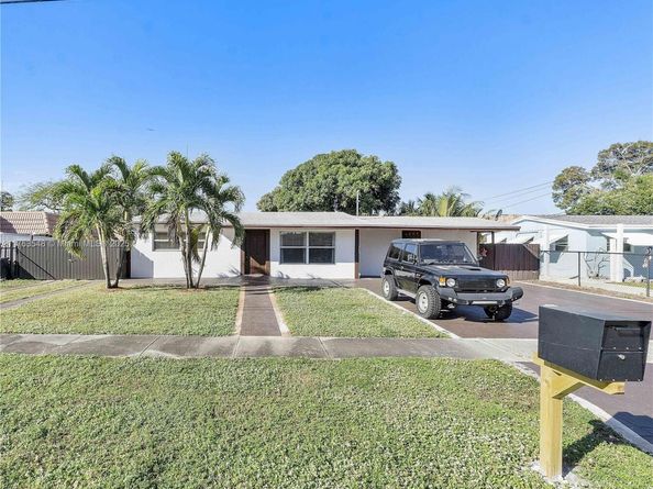 1541 SW 52nd Ave, Plantation FL 33317