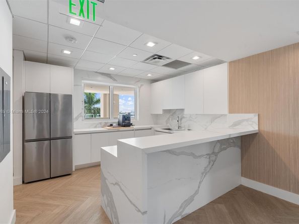 3055 Harbor Dr 1202, Fort Lauderdale FL 33316
