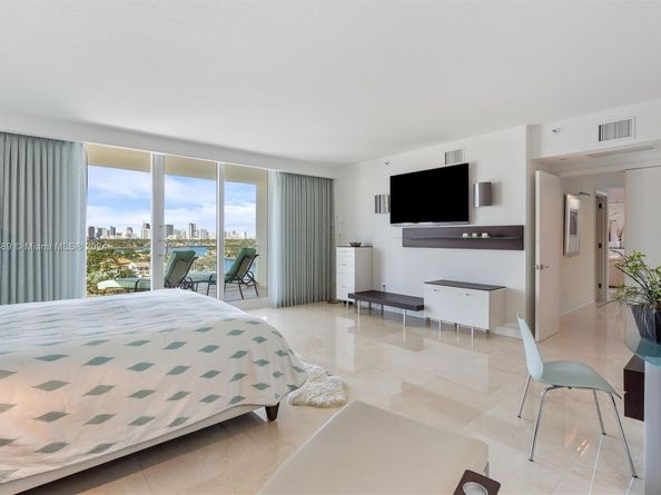 3055 Harbor Dr 1202, Fort Lauderdale FL 33316