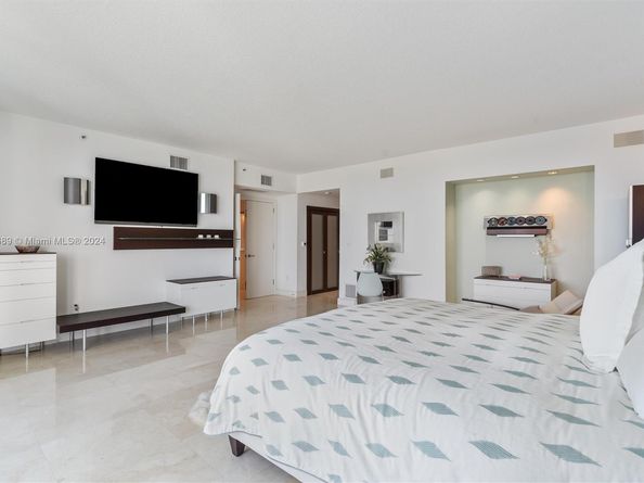 3055 Harbor Dr 1202, Fort Lauderdale FL 33316