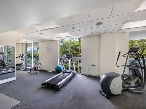 720 NE 62nd St 403, Miami FL 33138