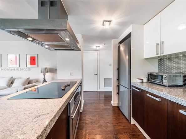 720 NE 62nd St 403, Miami FL 33138