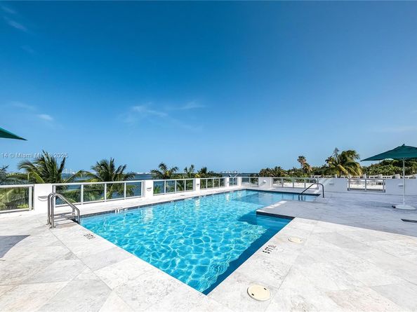 720 NE 62nd St 403, Miami FL 33138