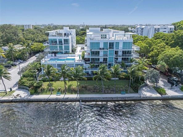 720 NE 62nd St 403, Miami FL 33138