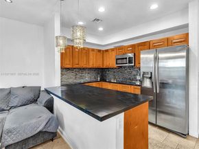 21 SE 3rd Ave, Hallandale Beach FL 33009