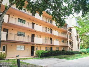 6001 N Falls Cir Dr 203, Lauderhill FL 33319