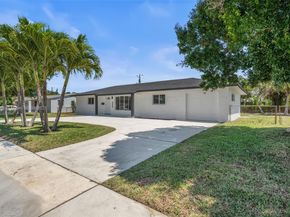 846 Foresteria Dr, Lake Park FL 33403