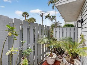 1953 NE 15th Ave, Fort Lauderdale FL 33305